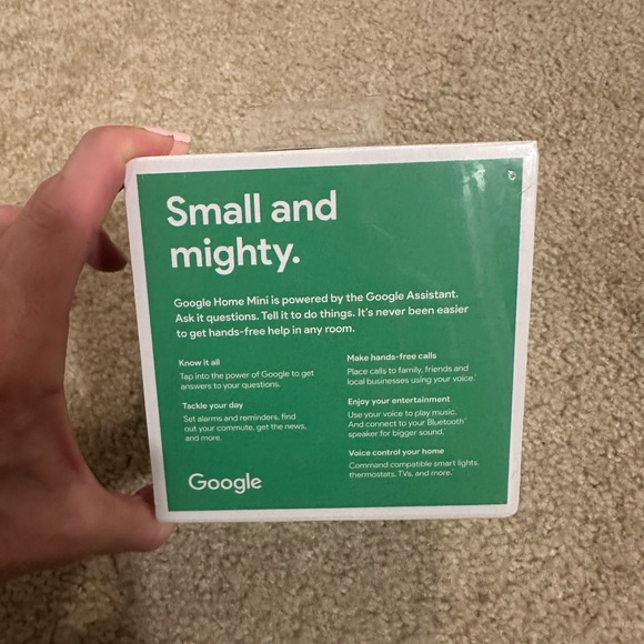 Google Home Mini - Picture 3 of 6